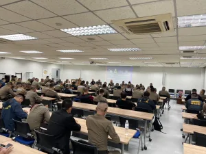 ประชุมมอบนโยบาย กำชับข้อสั่งการ ของ ผบ.ตร. ,ข้อสั่งการ ภ.1 ,กำชับการปฏิบัติตามนโยบายการต่อต้านการรับสินบนในการปฏิบัติหน้าที่(Anti-Bribery Policy) แนะนำข้าราชการตำรวจที่ย้ายมาดำรงตำแหน่งใหม่ และแนะนำ คณะ กต.ตร.สภ.สำโรงเหนือ